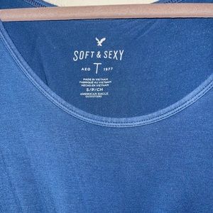 Women’s American Eagle Outfitters “Soft & Sexy” Long Sleeve Blue Tee Shirt